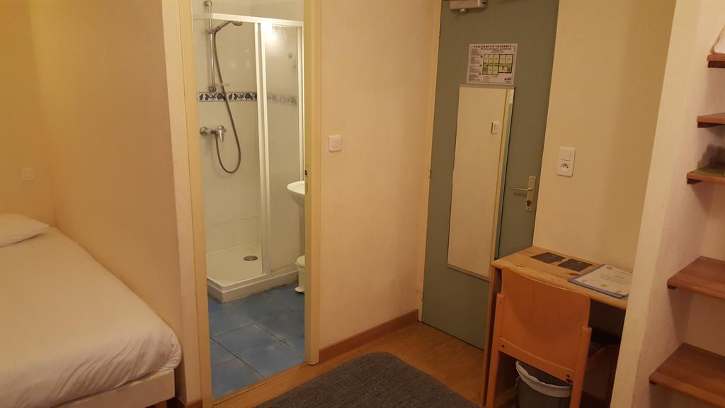 Hotel Le Passiflore แซ็ง-โปล-เดอ-ลีอง ภายนอก รูปภาพ